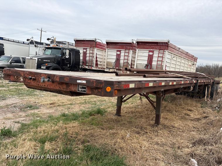 image for item FC2088 1982 Aztec flatbed trailer