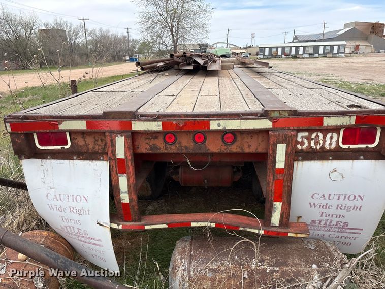 image for item FC2088 1982 Aztec flatbed trailer