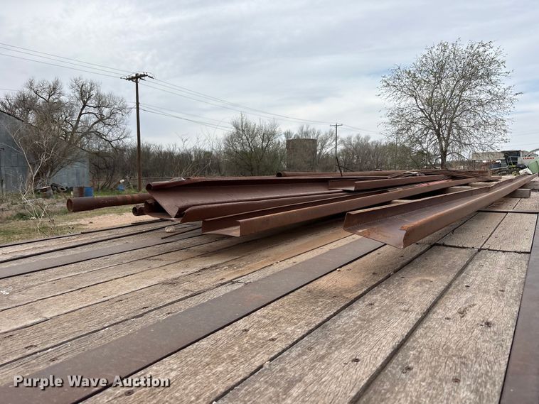 image for item FC2088 1982 Aztec flatbed trailer