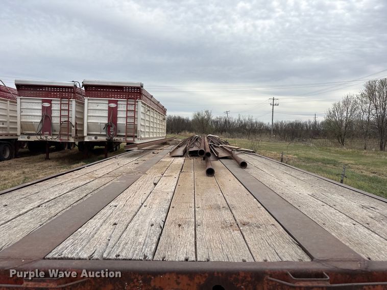 image for item FC2088 1982 Aztec flatbed trailer
