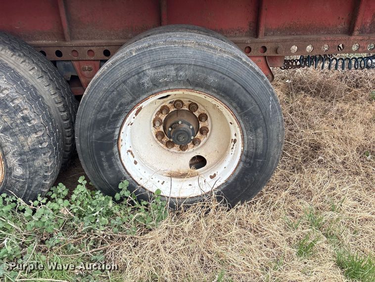 image for item FC2088 1982 Aztec flatbed trailer