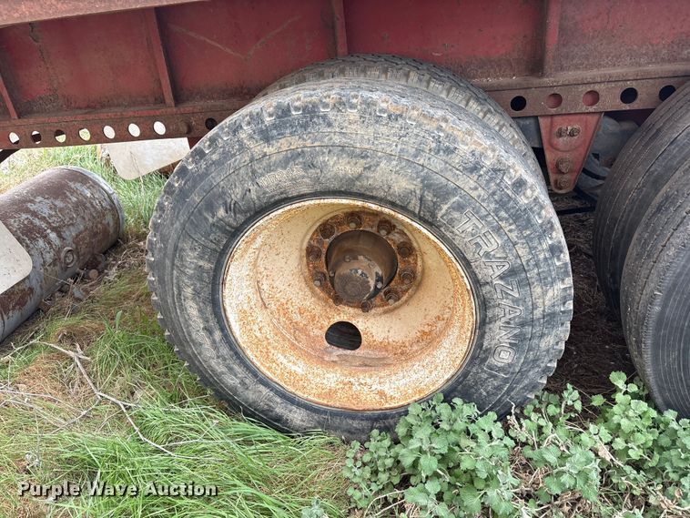 image for item FC2088 1982 Aztec flatbed trailer