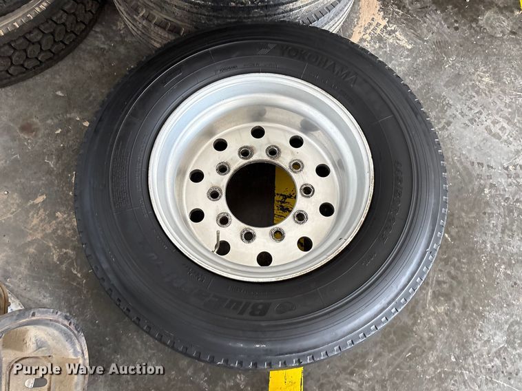 image for item FC2127 (4) 445/50R22.5 tires and wheels