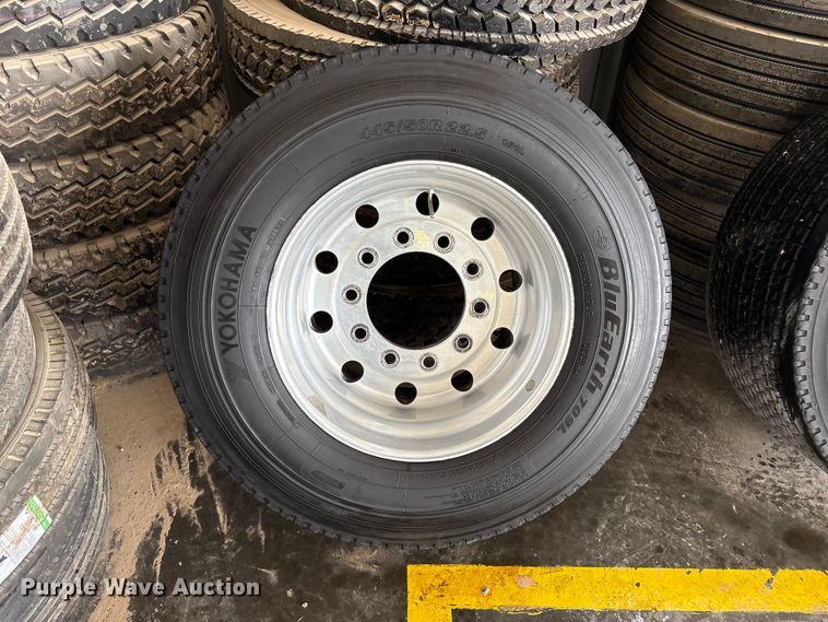 image for item FC2127 (4) 445/50R22.5 tires and wheels