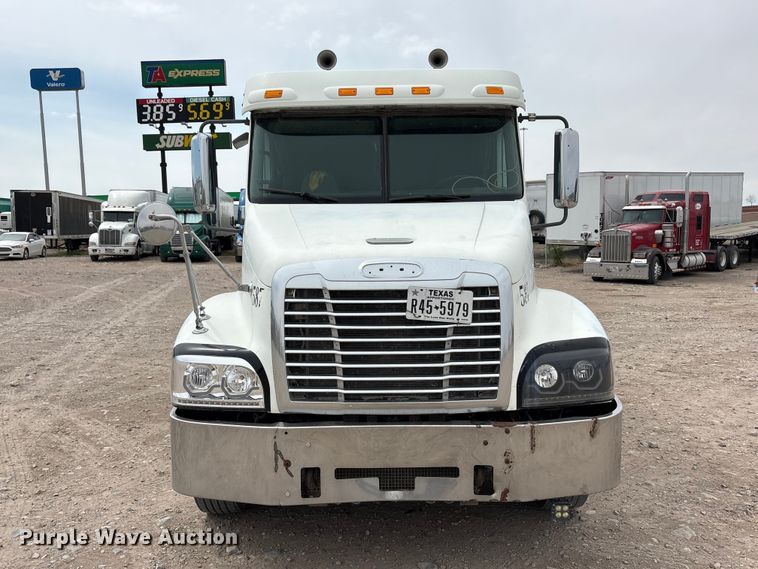 image for item FC2197 2005 Freightliner CST120 semi truck