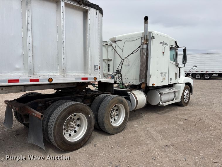 image for item FC2197 2005 Freightliner CST120 semi truck