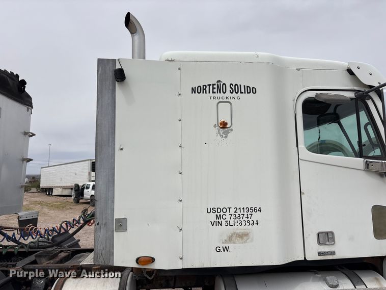 image for item FC2197 2005 Freightliner CST120 semi truck