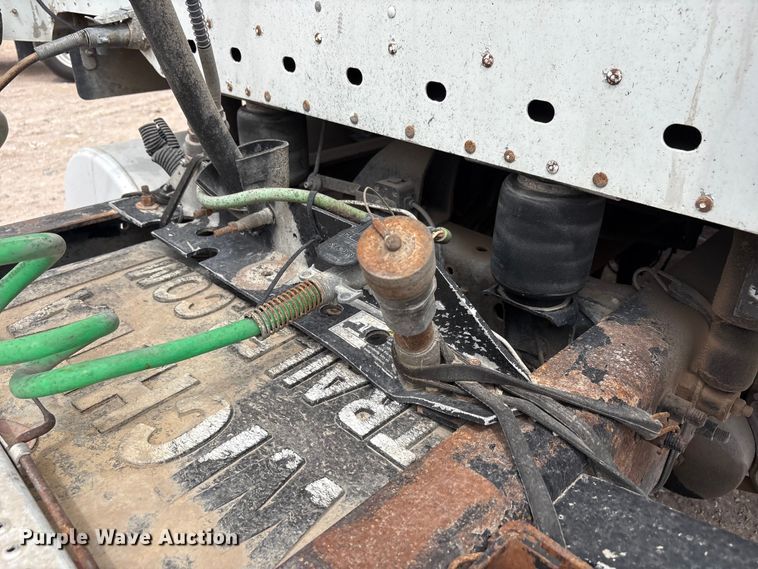 image for item FC2197 2005 Freightliner CST120 semi truck