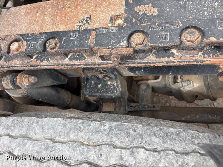 image for item FC2197 2005 Freightliner CST120 semi truck