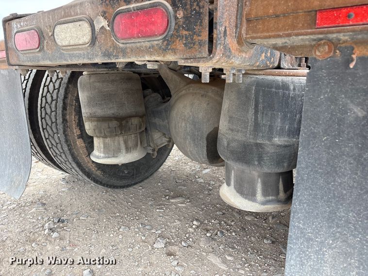 image for item FC2197 2005 Freightliner CST120 semi truck