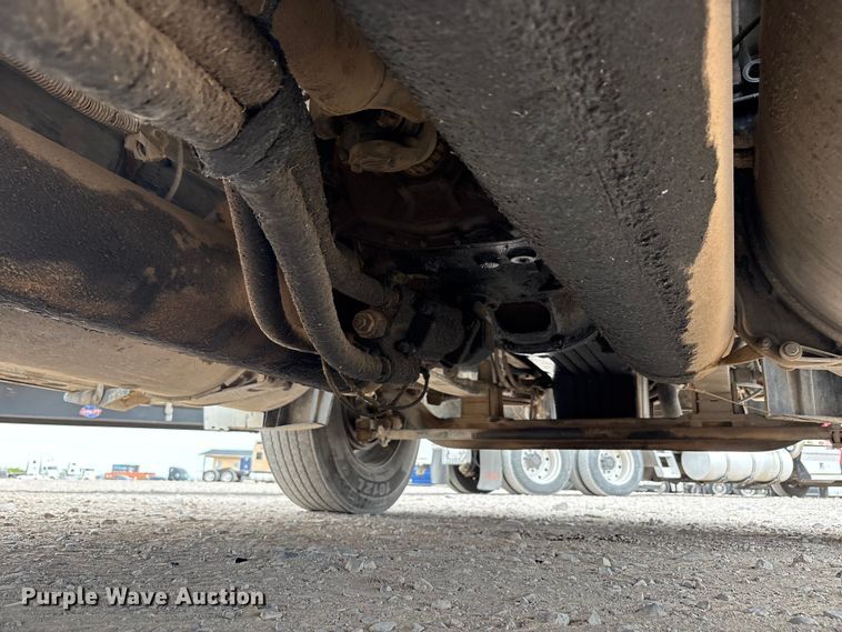 image for item FC2197 2005 Freightliner CST120 semi truck