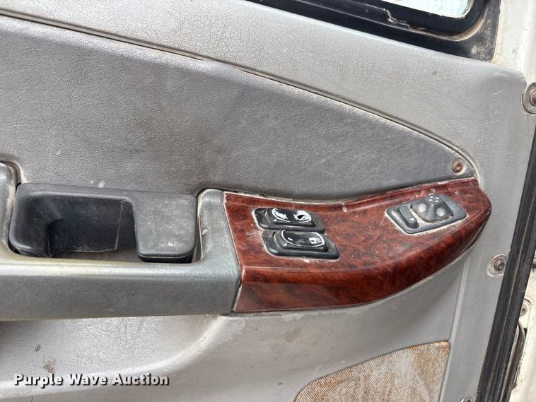 image for item FC2197 2005 Freightliner CST120 semi truck