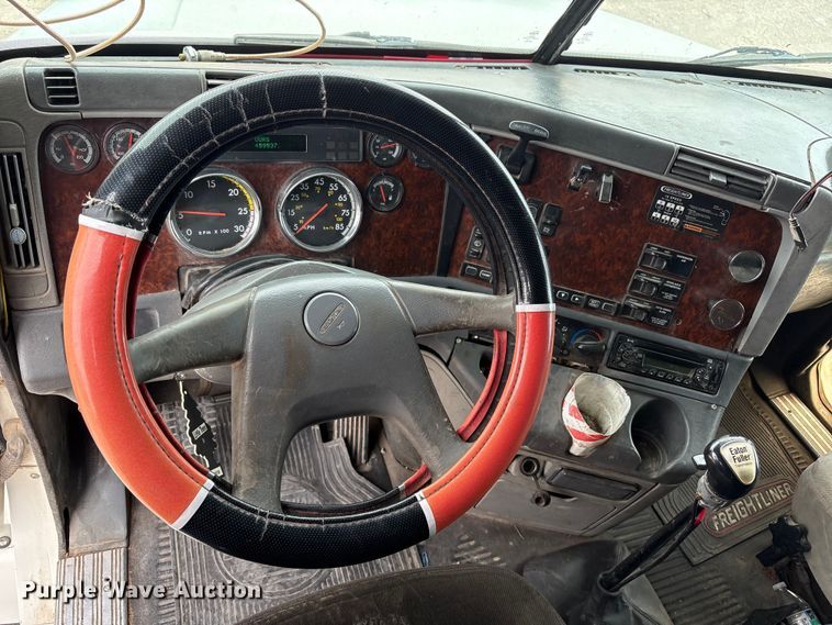 image for item FC2197 2005 Freightliner CST120 semi truck