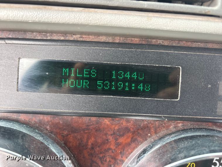 image for item FC2197 2005 Freightliner CST120 semi truck