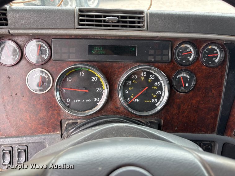 image for item FC2197 2005 Freightliner CST120 semi truck