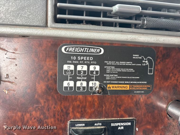 image for item FC2197 2005 Freightliner CST120 semi truck