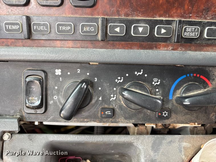 image for item FC2197 2005 Freightliner CST120 semi truck