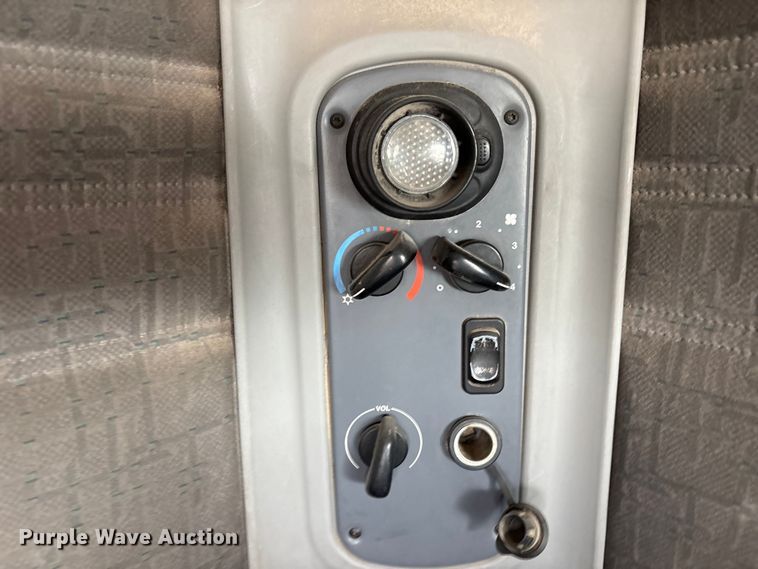 image for item FC2197 2005 Freightliner CST120 semi truck