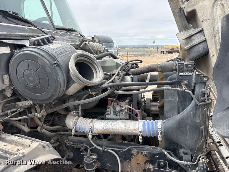 image for item FC2197 2005 Freightliner CST120 semi truck