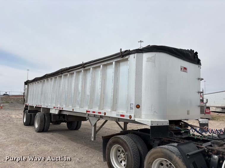 image for item FC2198 2003 Travis Body & Trailer Inc 39FT Travis T/102 end dump trailer