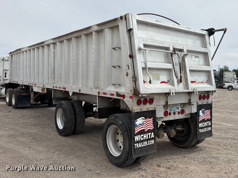 image for item FC2198 2003 Travis Body & Trailer Inc 39FT Travis T/102 end dump trailer