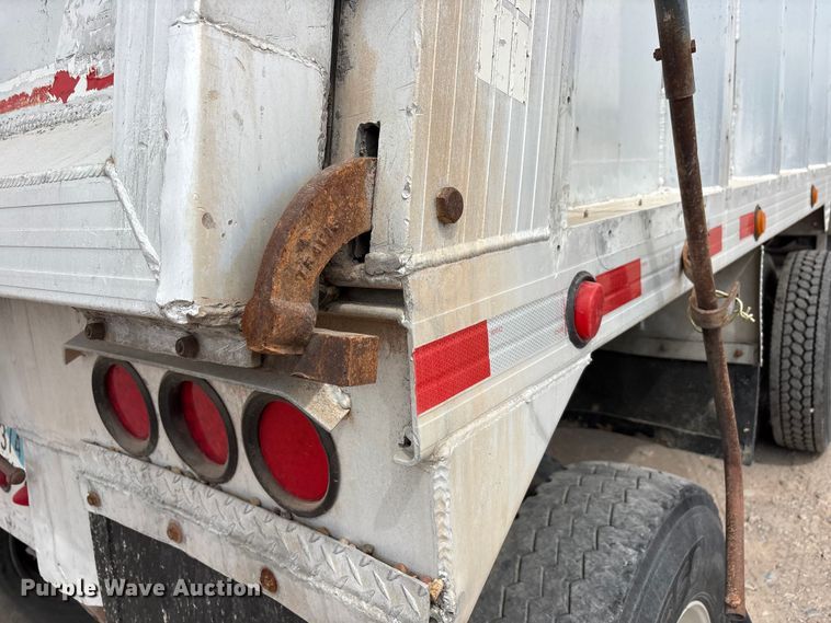 image for item FC2198 2003 Travis Body & Trailer Inc 39FT Travis T/102 end dump trailer