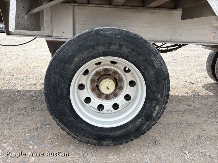image for item FC2198 2003 Travis Body & Trailer Inc 39FT Travis T/102 end dump trailer