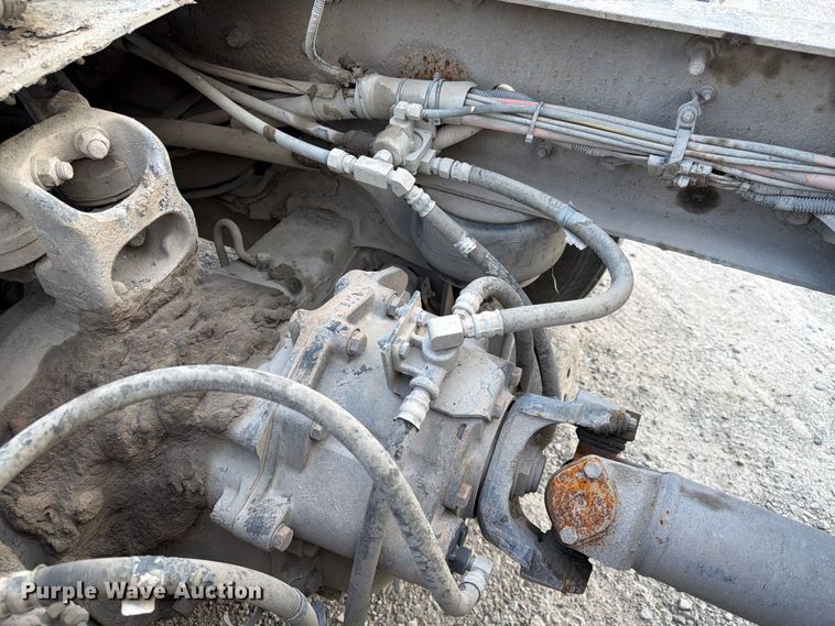 image for item FC3043 2007 Kenworth T800 semi truck