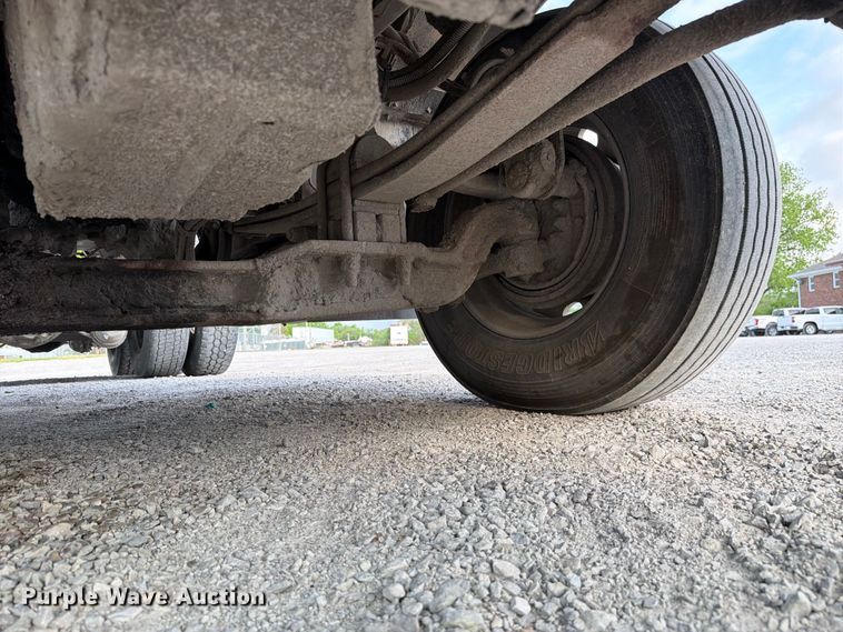 image for item FC3043 2007 Kenworth T800 semi truck