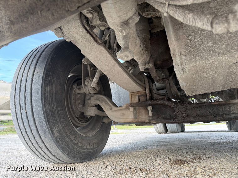 image for item FC3043 2007 Kenworth T800 semi truck