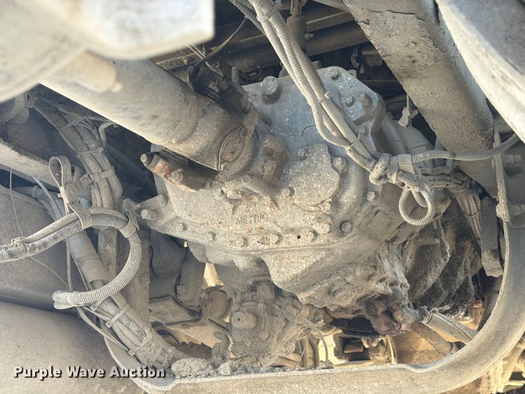 image for item FC3043 2007 Kenworth T800 semi truck