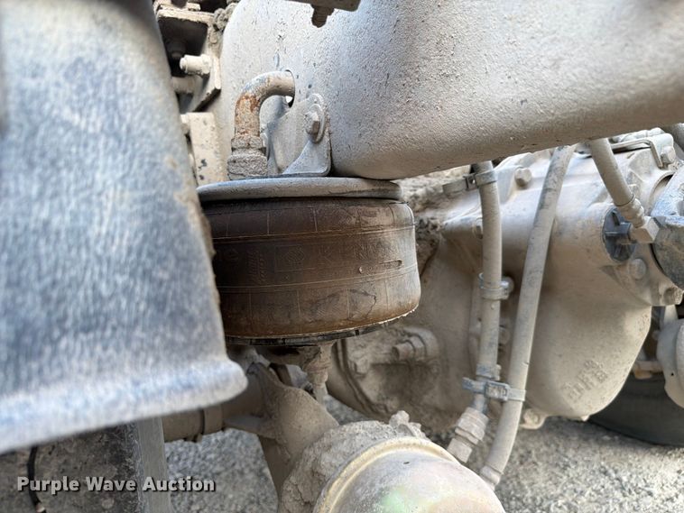 image for item FC3043 2007 Kenworth T800 semi truck