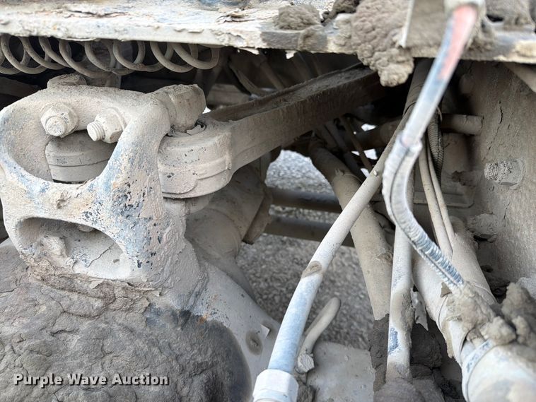 image for item FC3043 2007 Kenworth T800 semi truck