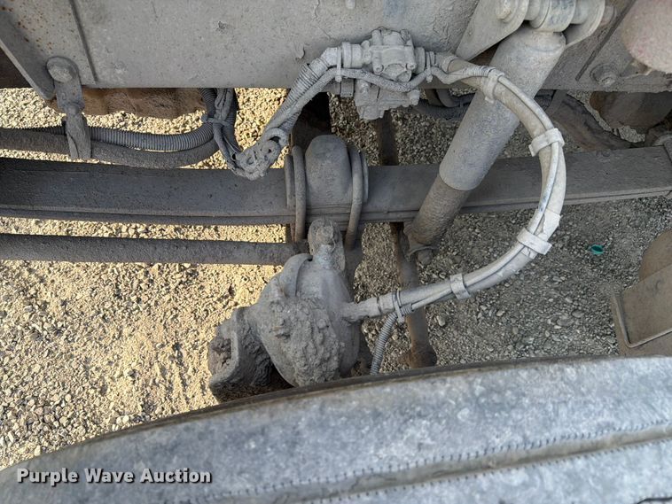 image for item FC3043 2007 Kenworth T800 semi truck