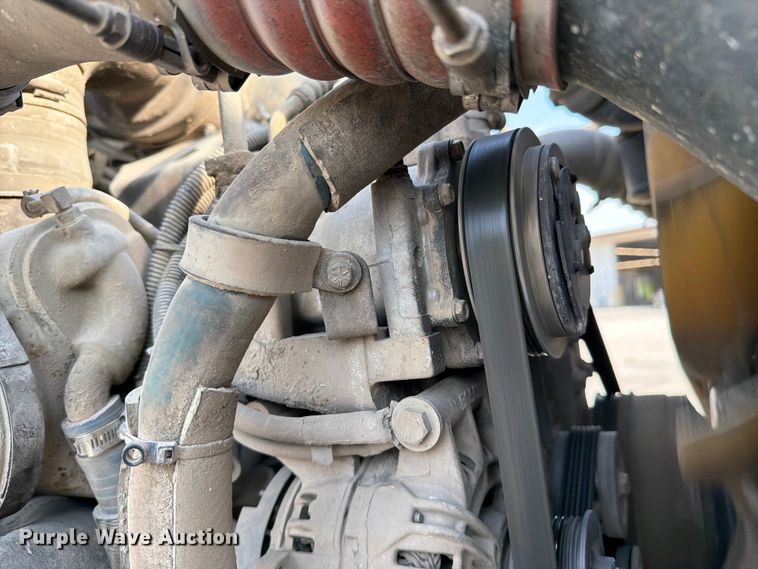 image for item FC3043 2007 Kenworth T800 semi truck