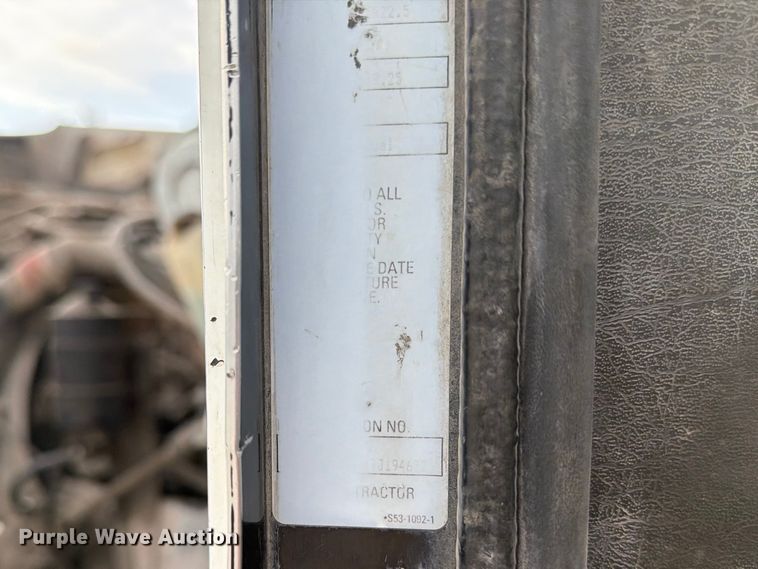 image for item FC3043 2007 Kenworth T800 semi truck