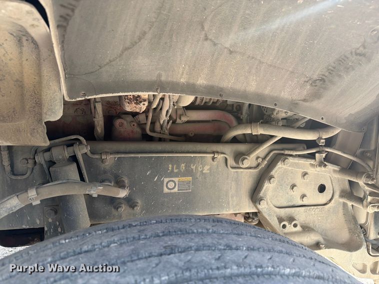 image for item FC3044 2016 Kenworth T880 semi truck