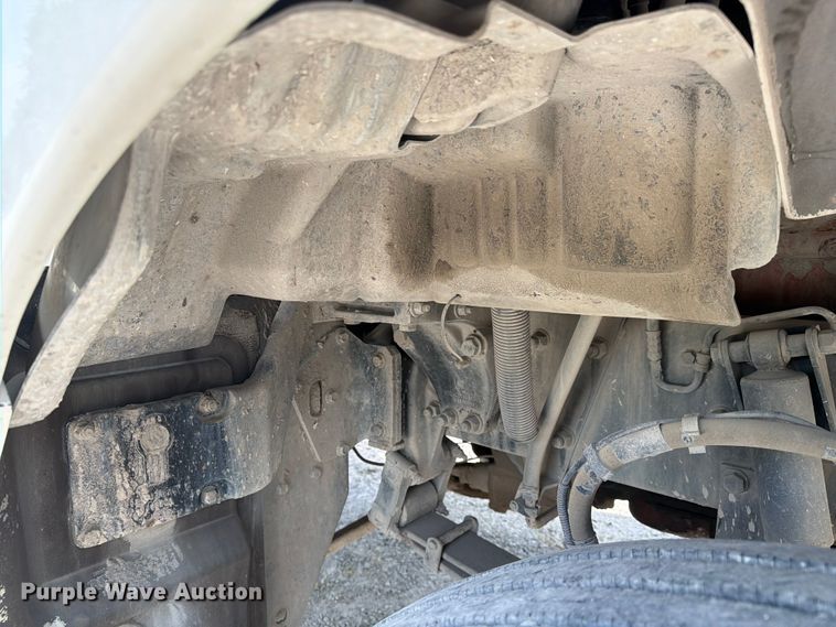 image for item FC3044 2016 Kenworth T880 semi truck