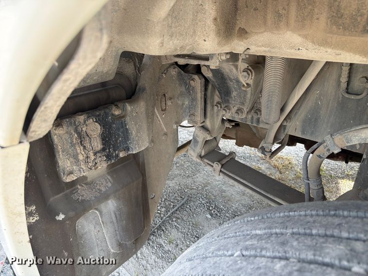 image for item FC3044 2016 Kenworth T880 semi truck