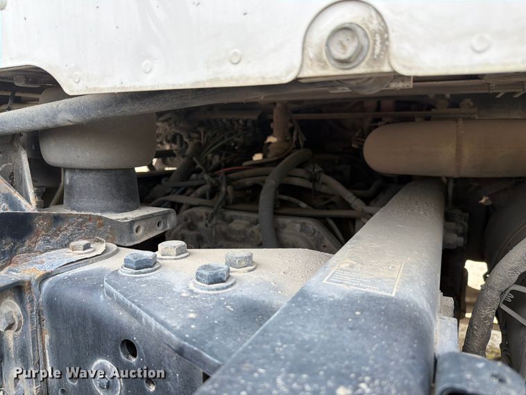 image for item FC3044 2016 Kenworth T880 semi truck