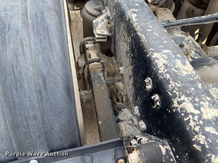 image for item FC3044 2016 Kenworth T880 semi truck