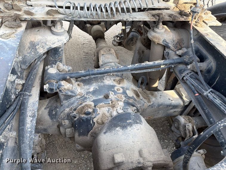 image for item FC3044 2016 Kenworth T880 semi truck