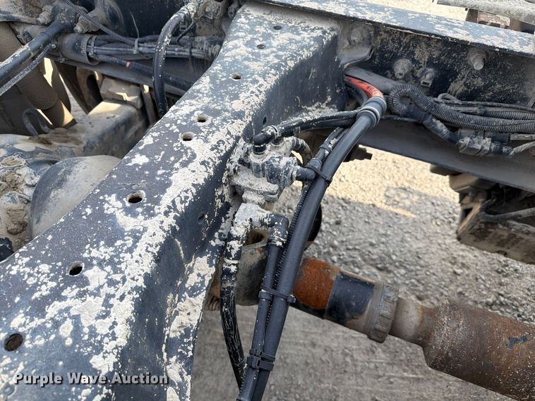 image for item FC3044 2016 Kenworth T880 semi truck