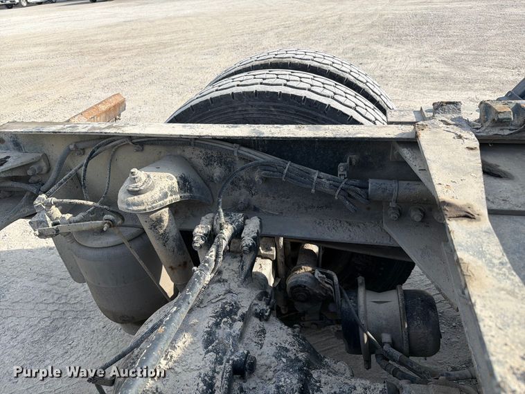 image for item FC3044 2016 Kenworth T880 semi truck