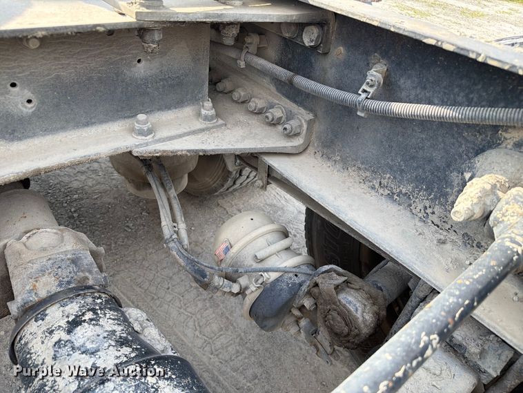 image for item FC3044 2016 Kenworth T880 semi truck