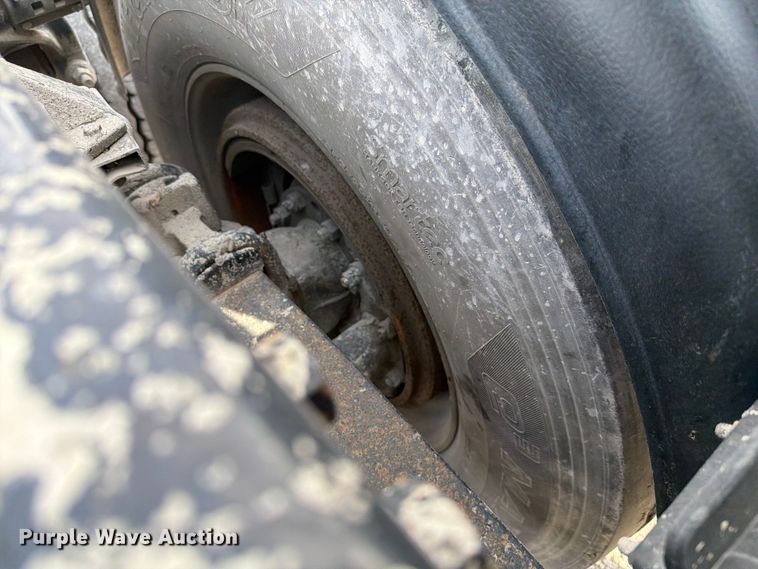 image for item FC3044 2016 Kenworth T880 semi truck