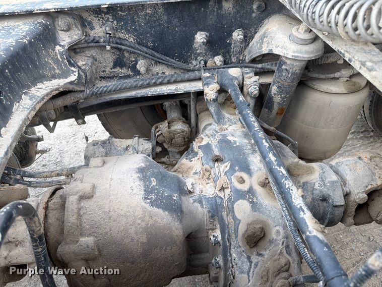 image for item FC3044 2016 Kenworth T880 semi truck