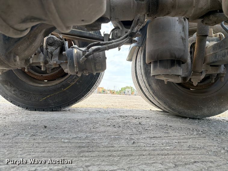 image for item FC3044 2016 Kenworth T880 semi truck