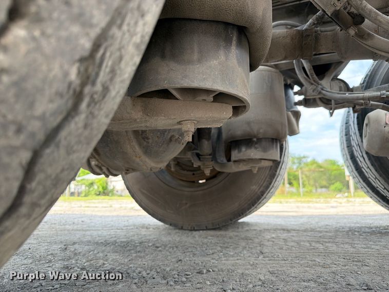 image for item FC3044 2016 Kenworth T880 semi truck