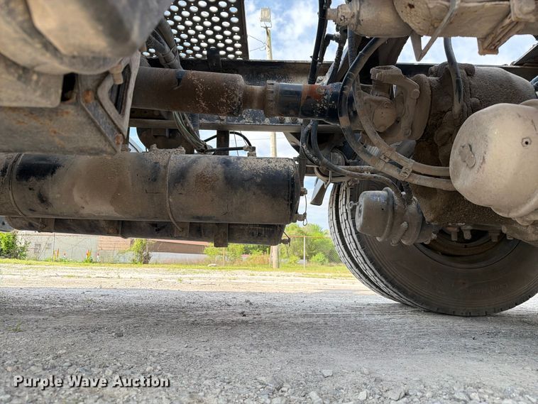 image for item FC3044 2016 Kenworth T880 semi truck